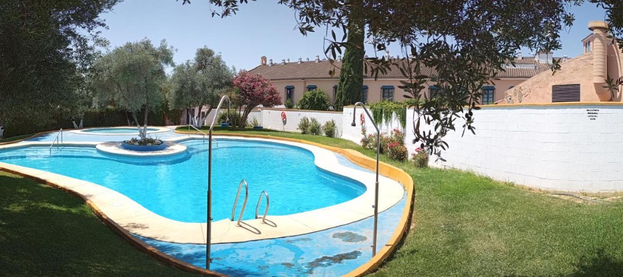 Sevilla Brisas Vip One Valencina De La Concepcion المظهر الخارجي الصورة